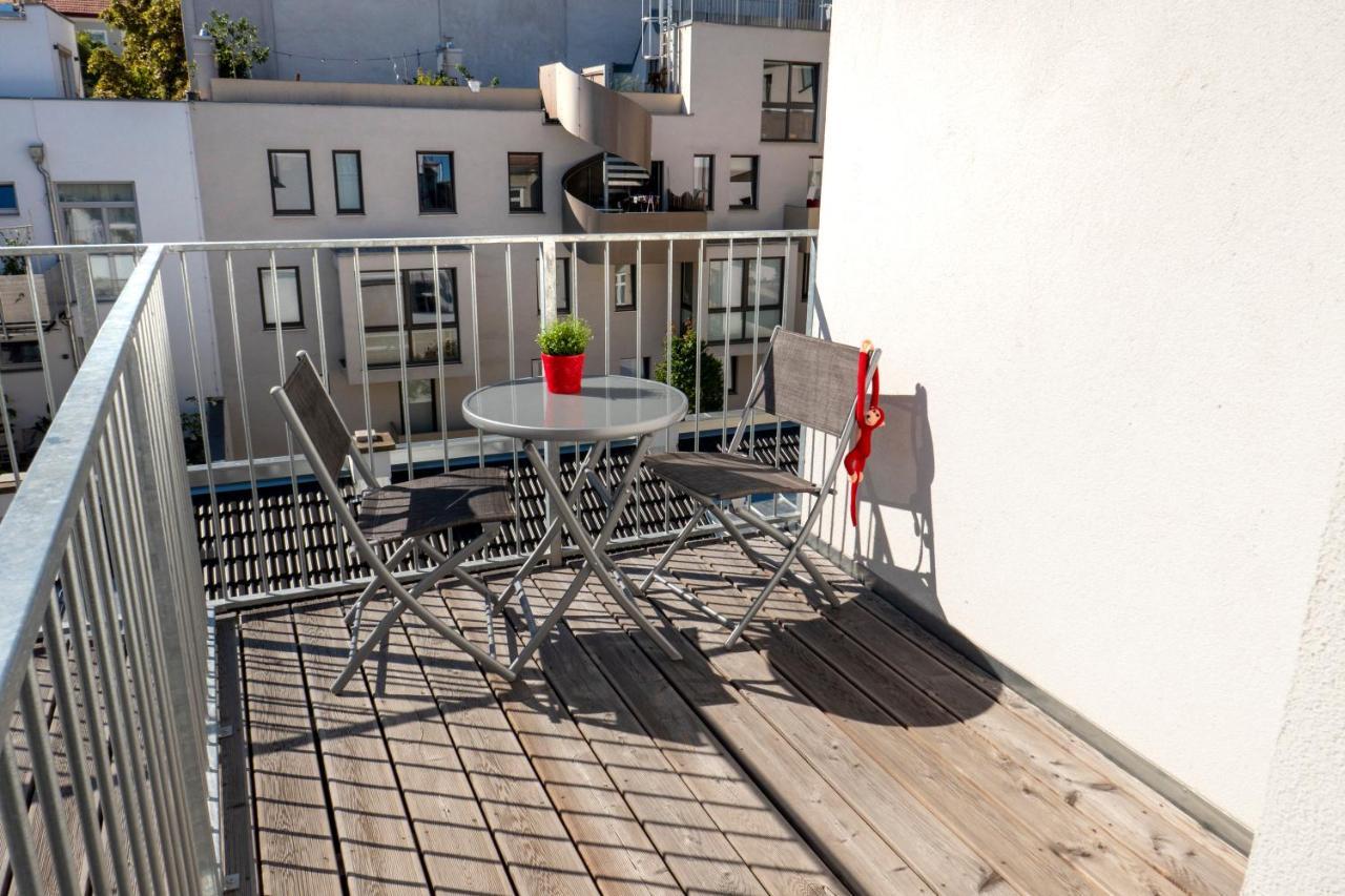 Red Monkey Vienna Apartment Bagian luar foto