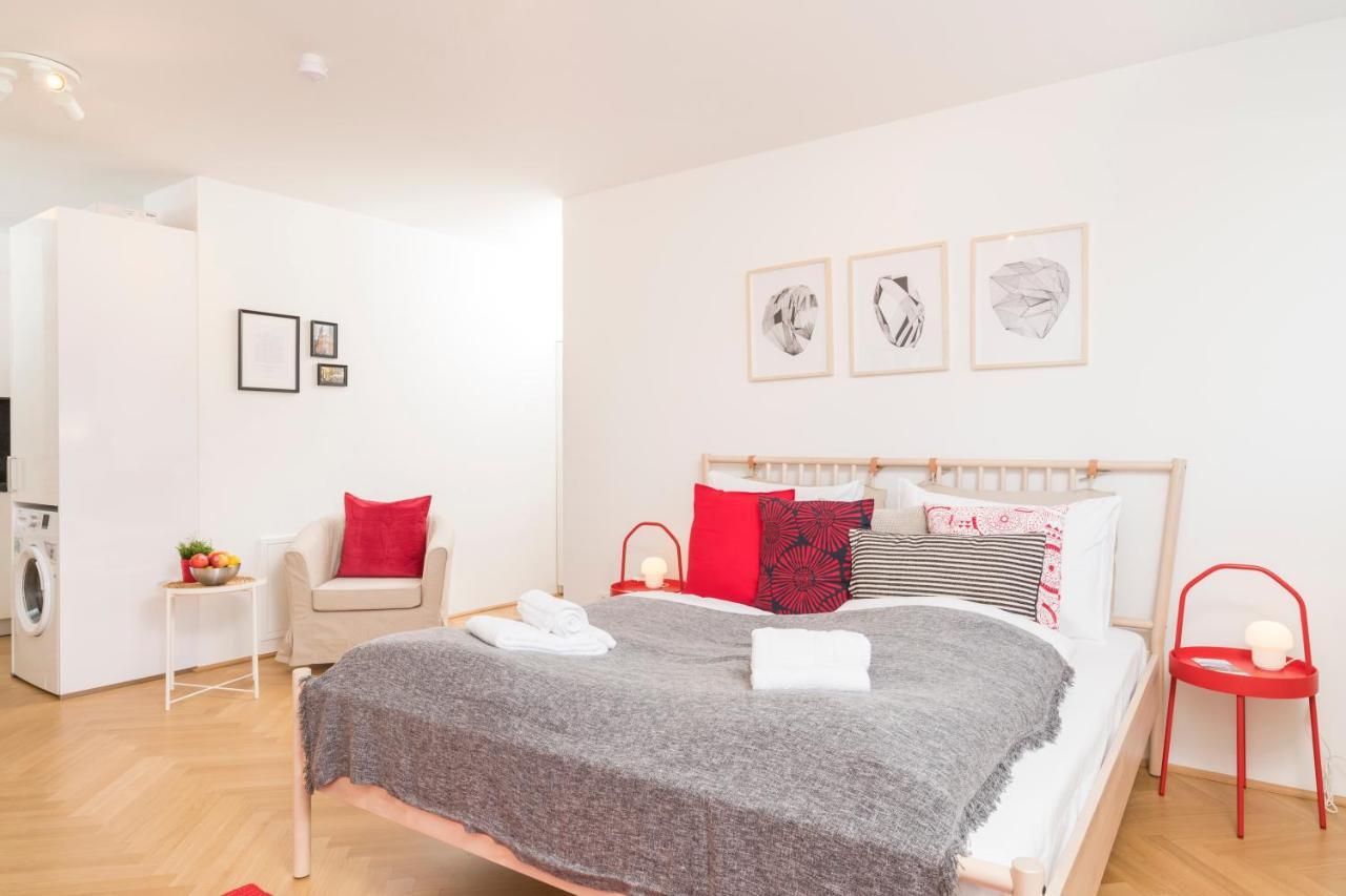 Red Monkey Vienna Apartment Bagian luar foto