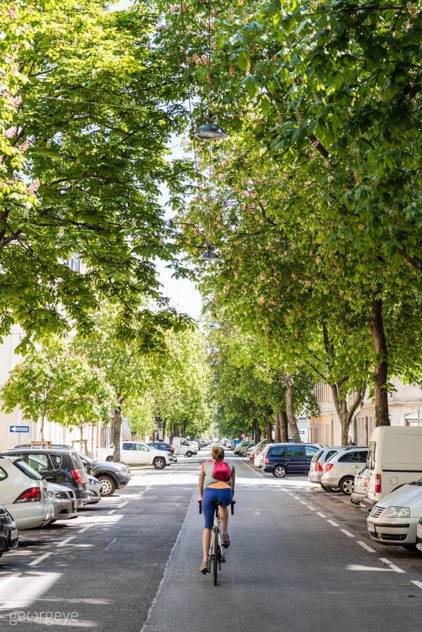 Red Monkey Vienna Apartment Bagian luar foto