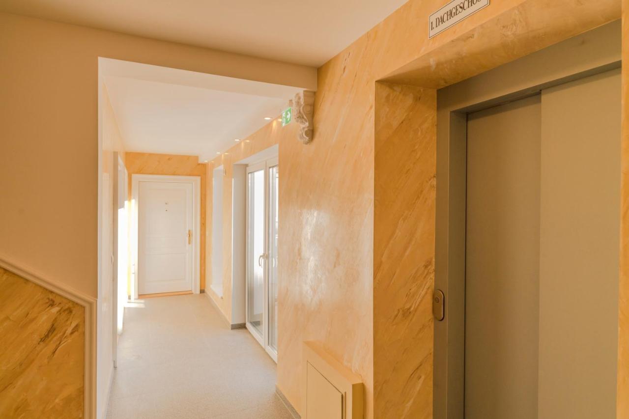 Red Monkey Vienna Apartment Bagian luar foto