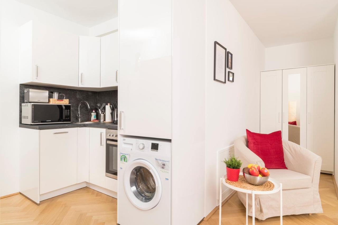 Red Monkey Vienna Apartment Bagian luar foto
